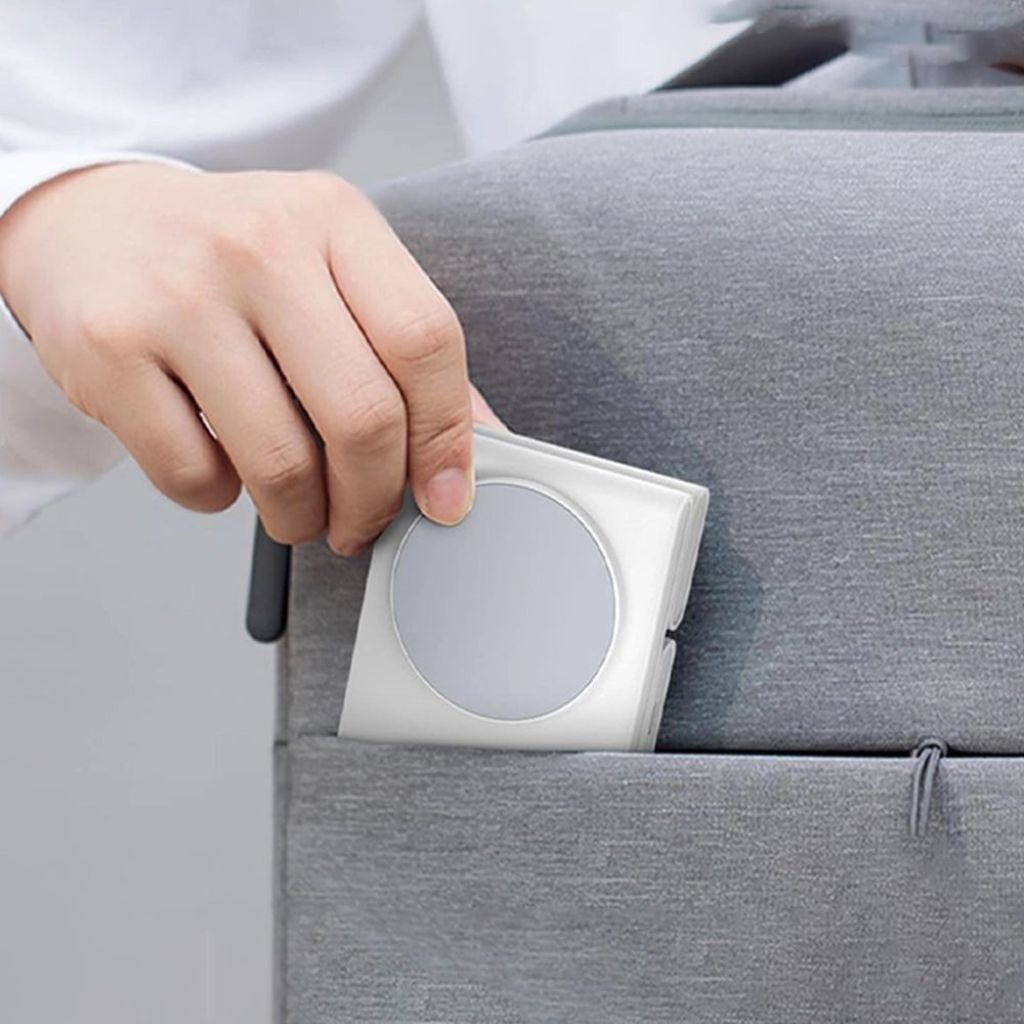 Compact 3-in-1 Foldable Wireless Magnetic Charger for iPhone, Watch & AirPods